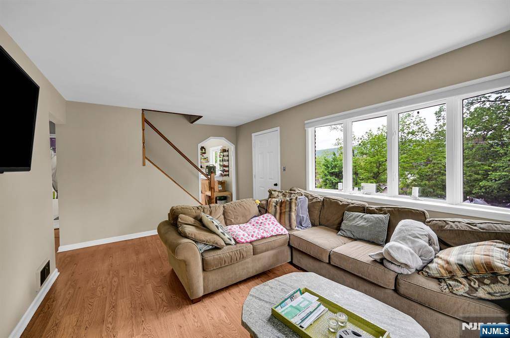 West Milford, NJ 07421,104 Lake Park TER