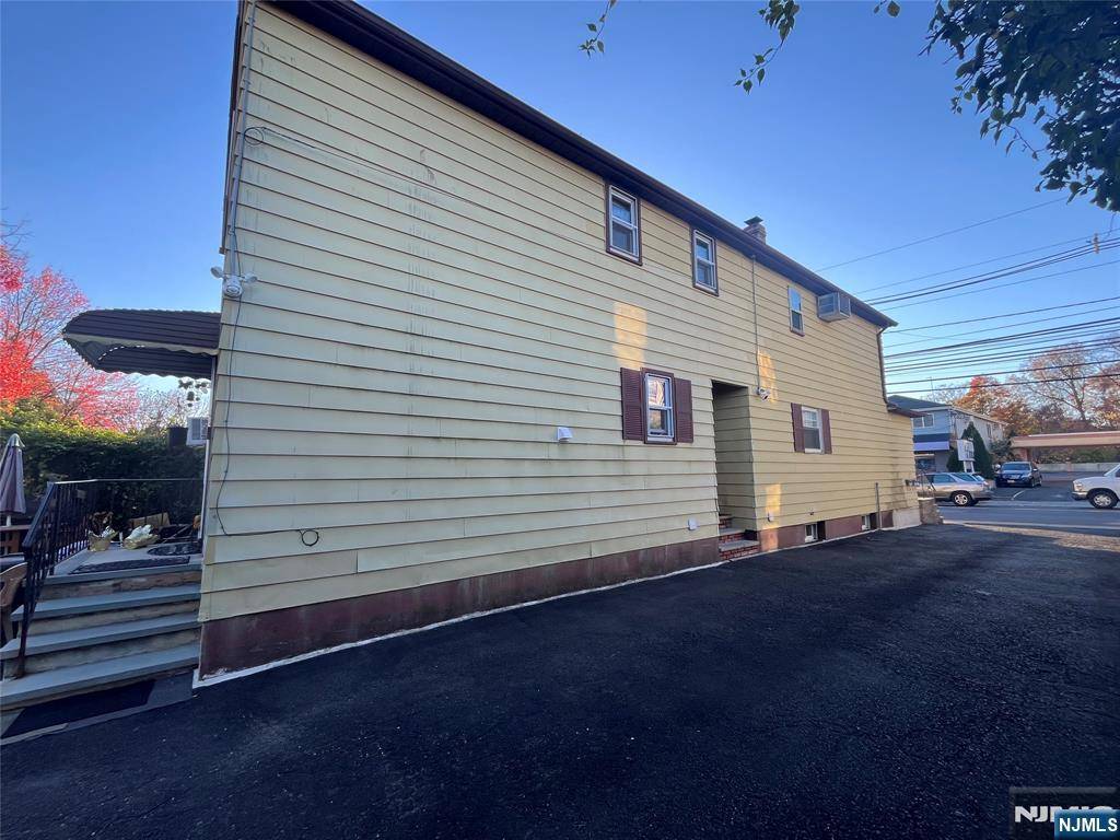 Fair Lawn, NJ 07410,157 Lincoln