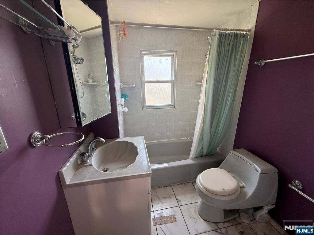 Wood Ridge, NJ 07075,206 Columbia ST