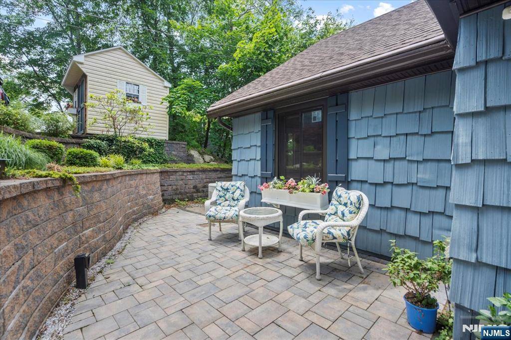 Ringwood, NJ 07456,213 Lakeview AVE