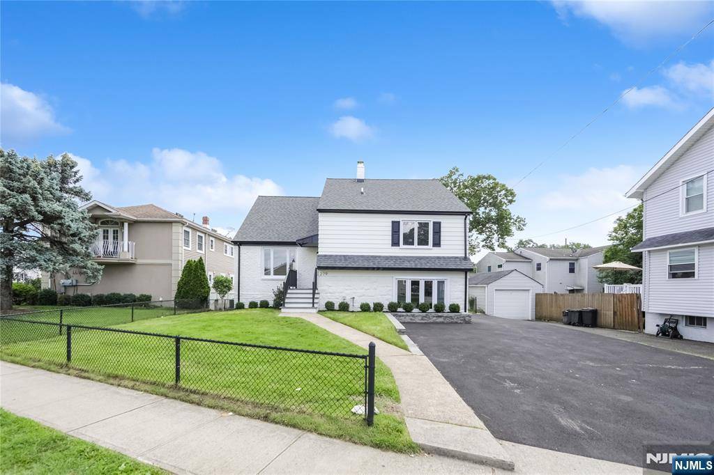 Dumont, NJ 07628,279 Washington AVE