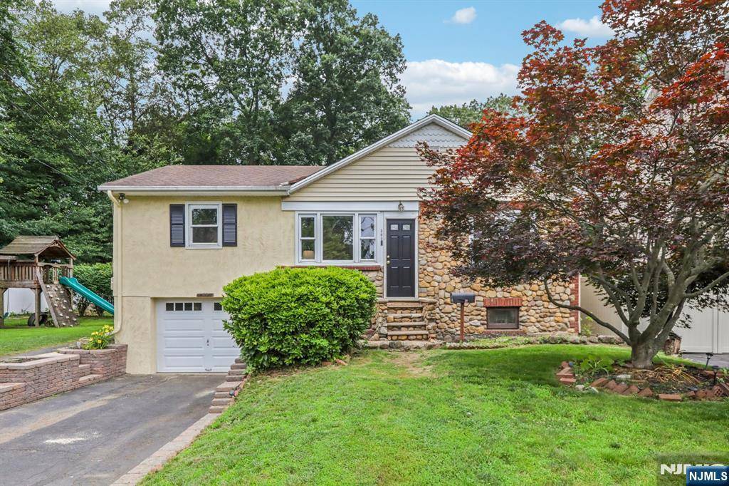Wyckoff, NJ 07481,363 Amherst ST