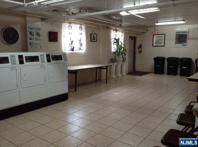 North Bergen, NJ 07047,8811 Bergenline AVE #51