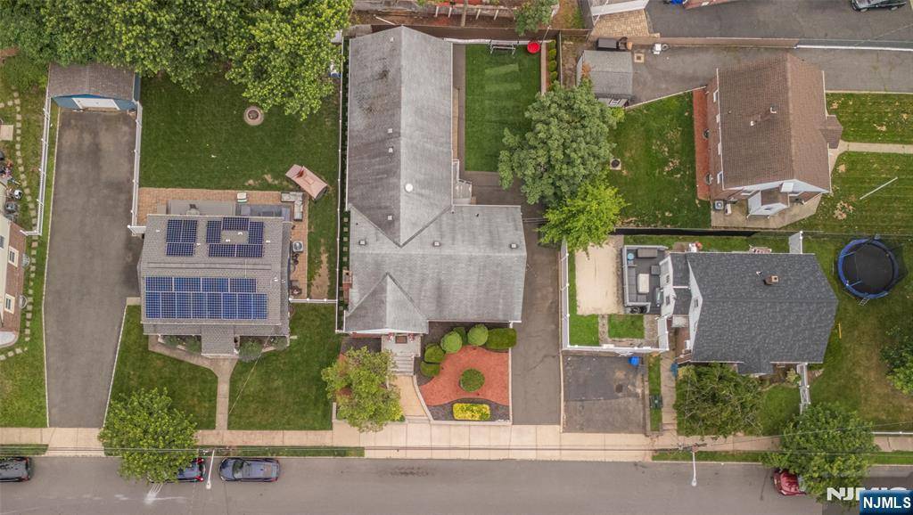 Belleville, NJ 07109,12 Moore PL