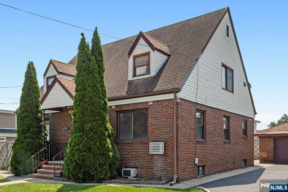 Elmwood Park, NJ 07407,204 Philip AVE