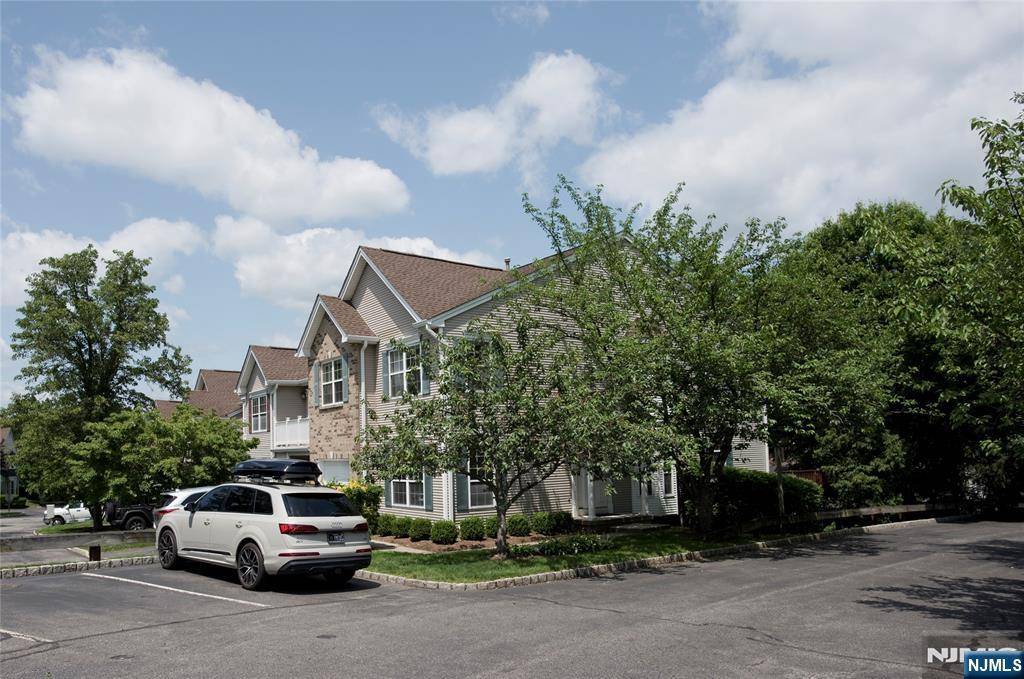 Mahwah, NJ 07430,425 Diablo CT