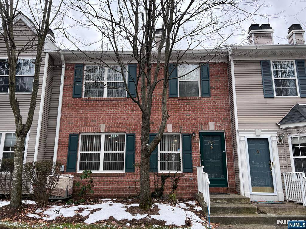 Mahwah, NJ 07430,2125 Gunston CT
