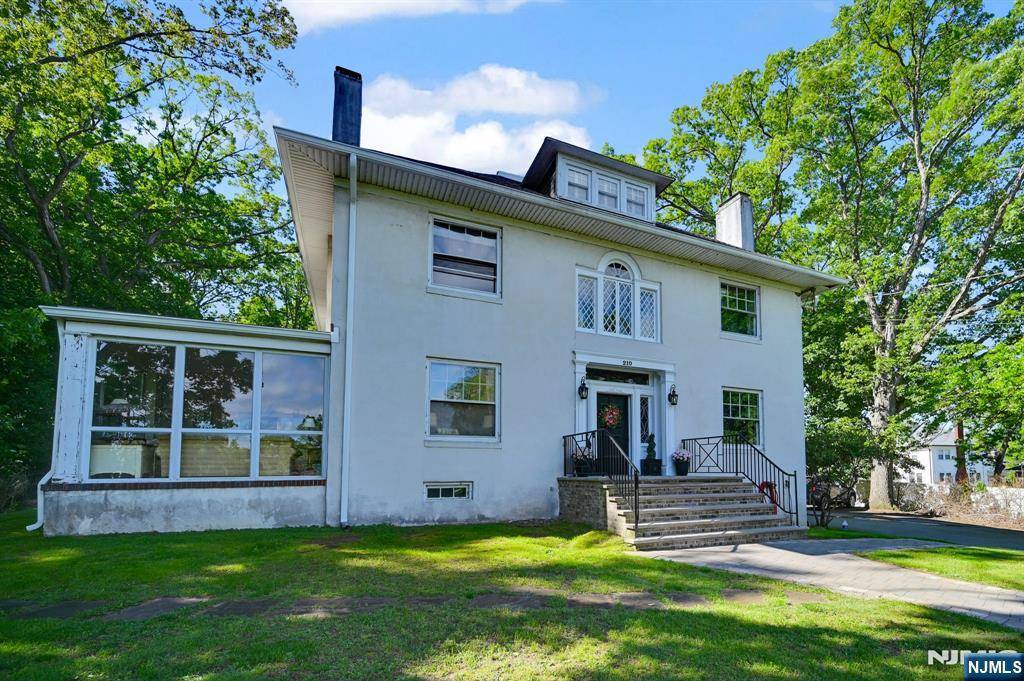Pompton Lakes, NJ 07442,210 Pompton AVE