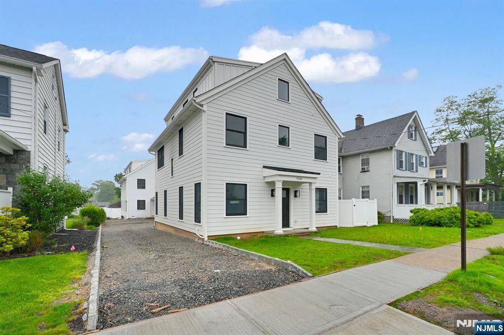 Millburn, NJ 07041,426 Millburn AVE #A