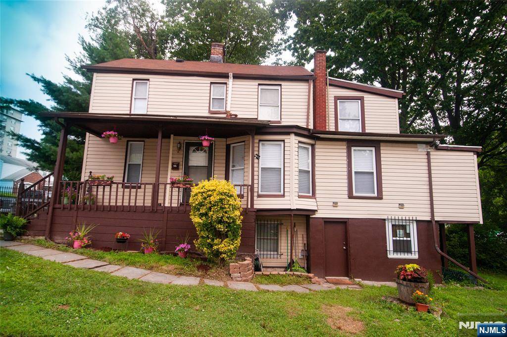 East Orange, NJ 07017,260 Lincoln ST