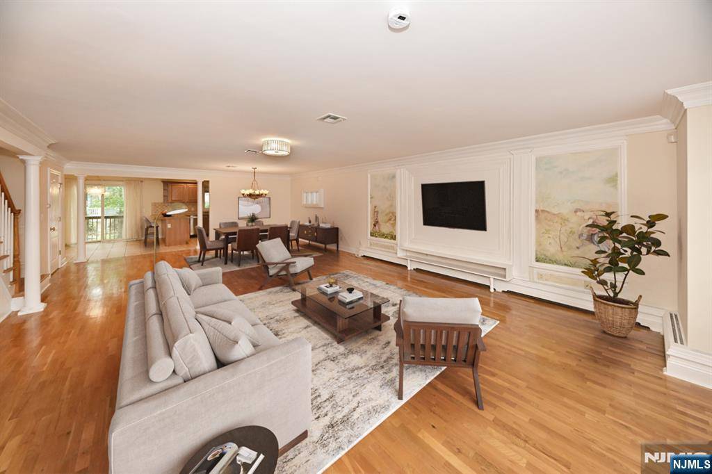 Upper Saddle River, NJ 07458,20 Skymark CT