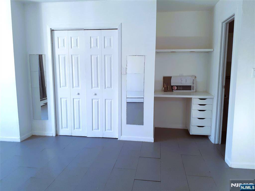 Ridgefield Park, NJ 07660,55 Ridgefield AVE #1B