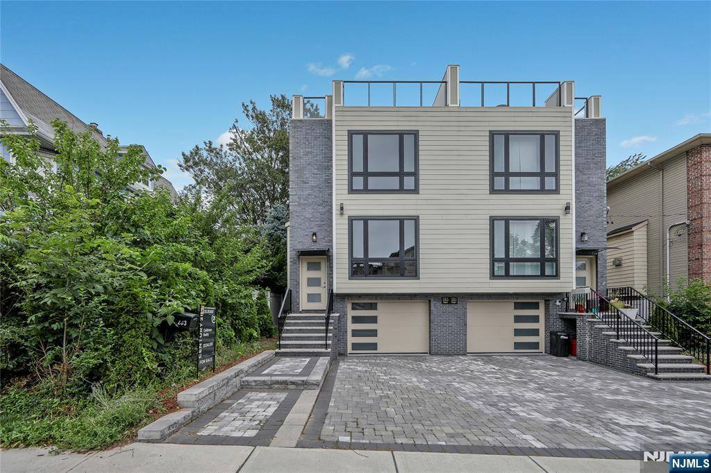 Cliffside Park, NJ 07010,283 Grant AVE