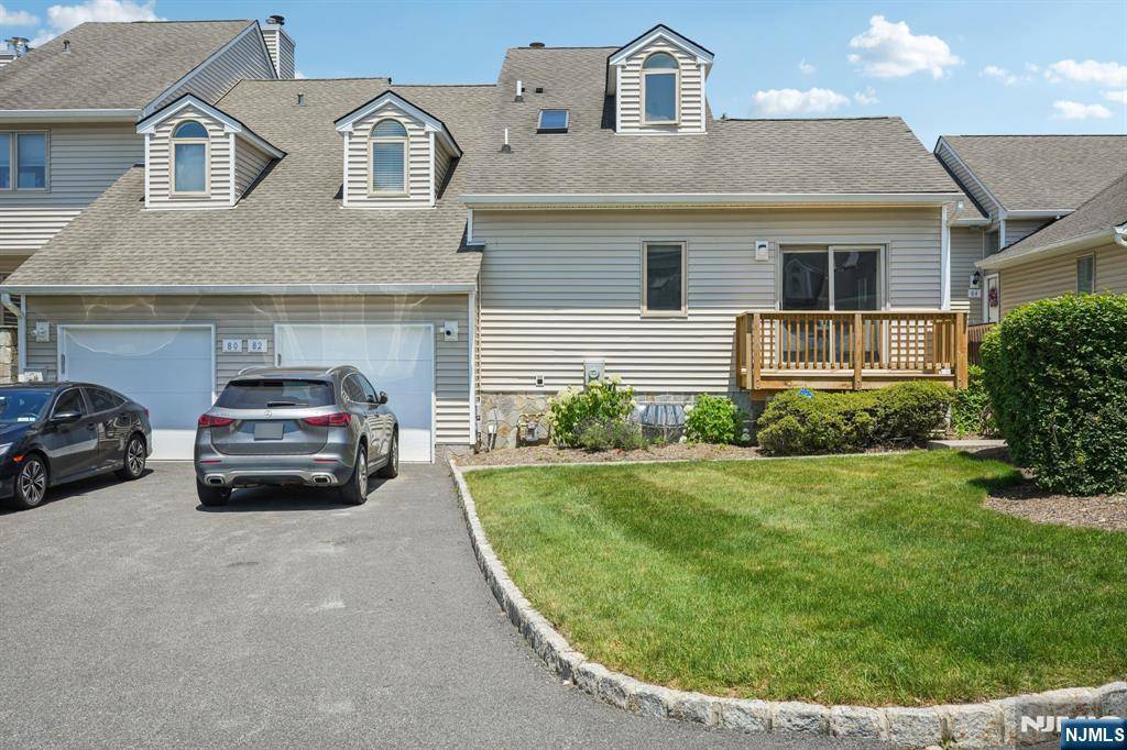 West Orange, NJ 07052,82 Davey DR #106