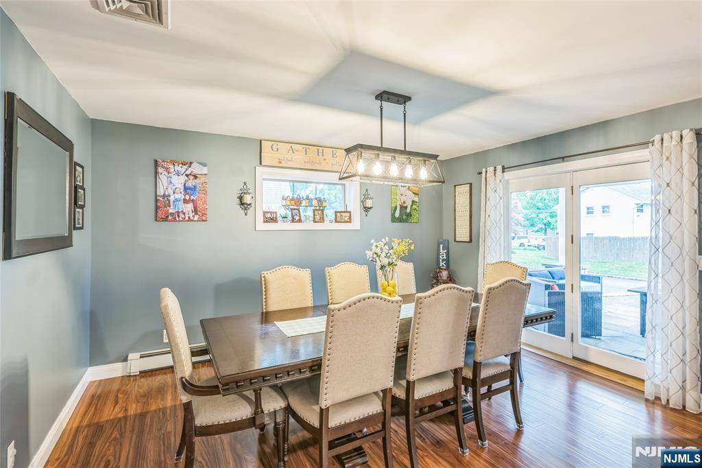 Par-troy Hills Twp., NJ 07034,2 Beechwood AVE
