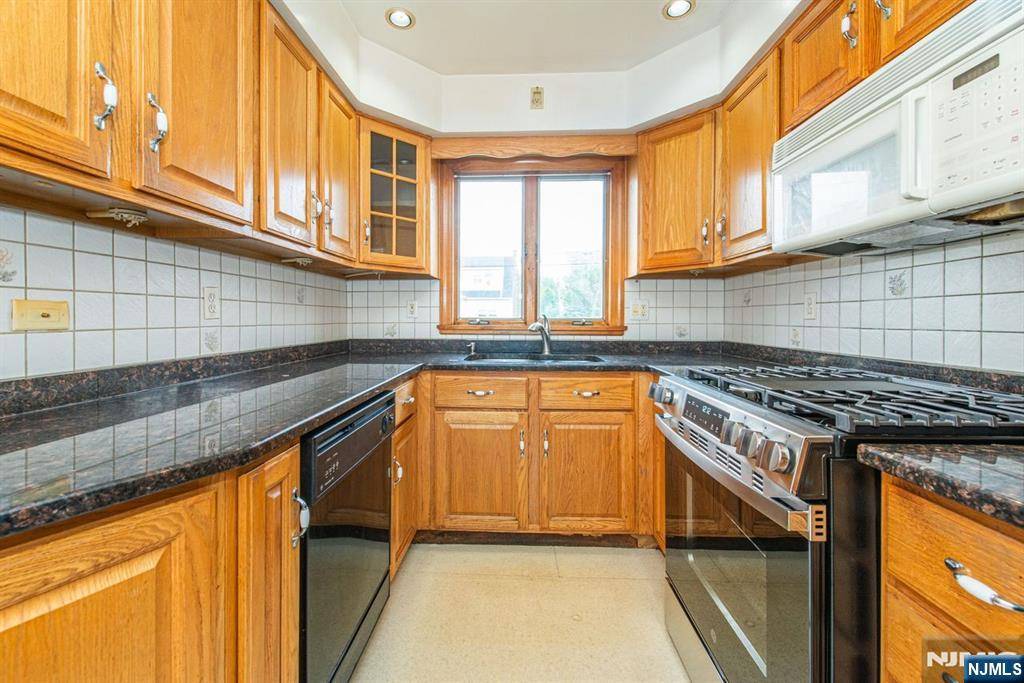 Clifton, NJ 07013,100 Spencer
