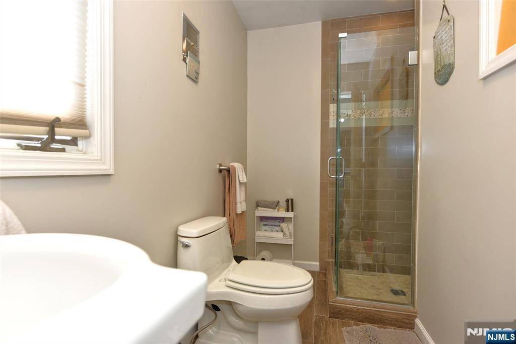 Norwood, NJ 07648,131 Kensington AVE