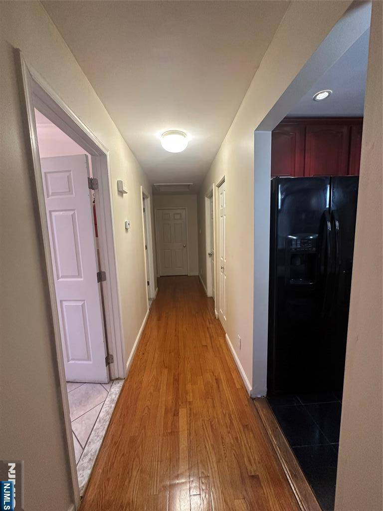 Newark, NJ 07108,30-32 Johnson AVE #2