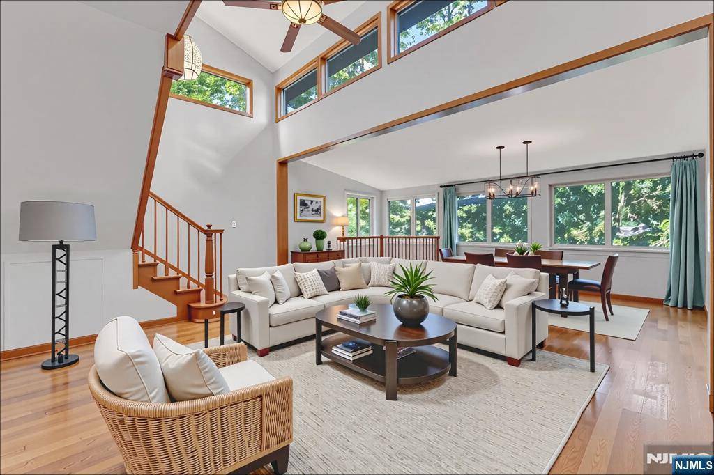 Bloomingdale, NJ 07403,91 Wood PL