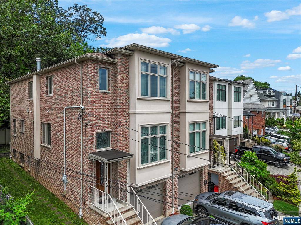 Cliffside Park, NJ 07010,405 Commercial