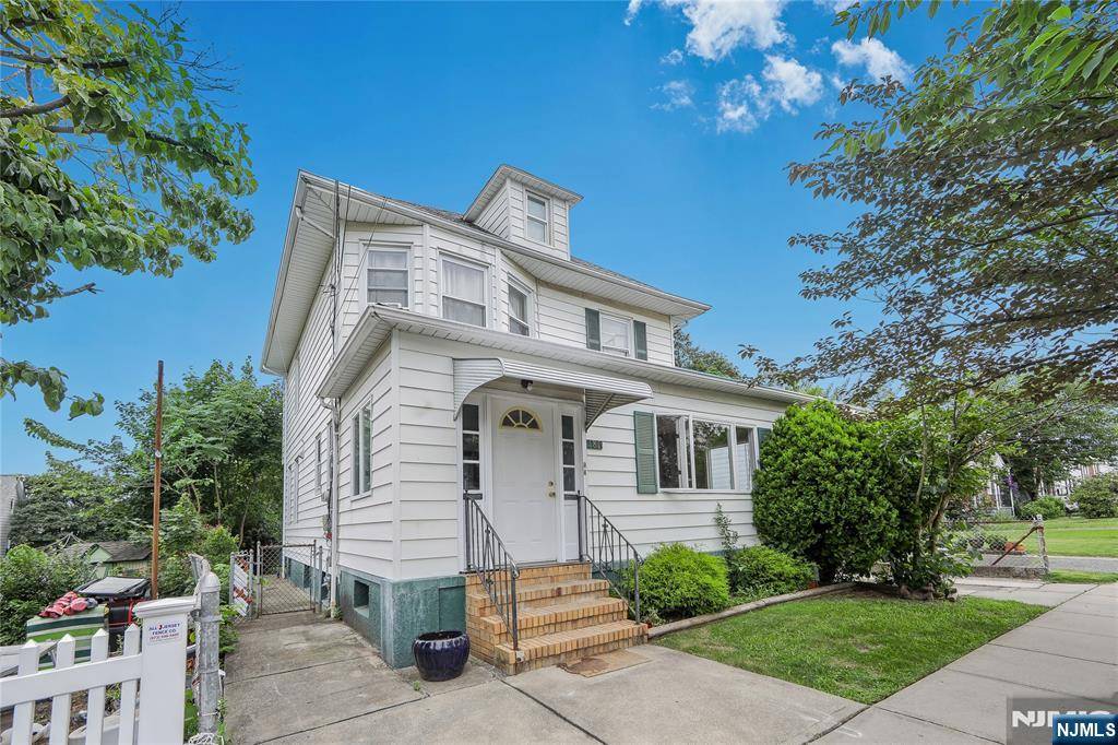 Clifton, NJ 07011,181 Day ST