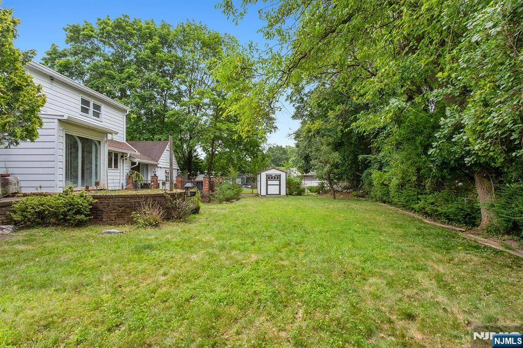 Cresskill, NJ 07626,7 Burton PL