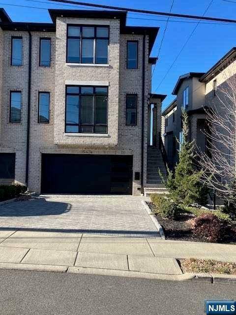 Fort Lee, NJ 07024,1547 11th ST #A