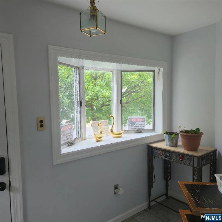 Kearny, NJ 07032,592-594 Forest ST