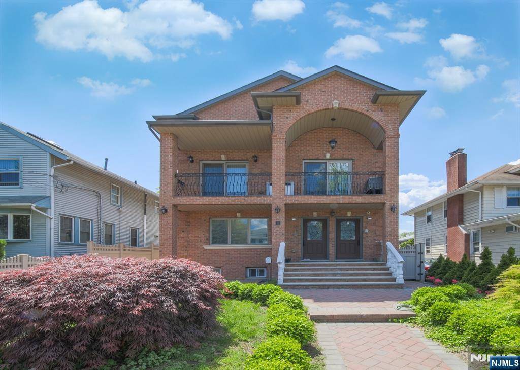Palisades Park, NJ 07650,72 Brinkerhoff TER