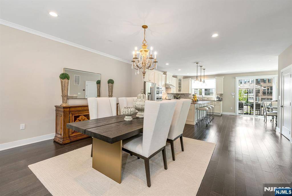 Upper Saddle River, NJ 07458,54 Cinnamon DR