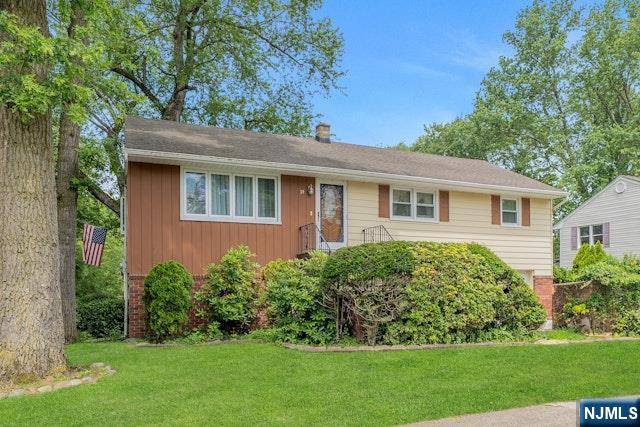 Bloomingdale, NJ 07403,30 Lakeside