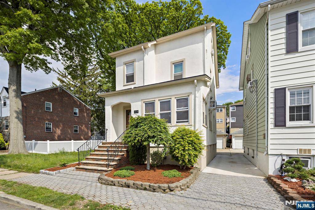 Fairview, NJ 07022,414 N 8th