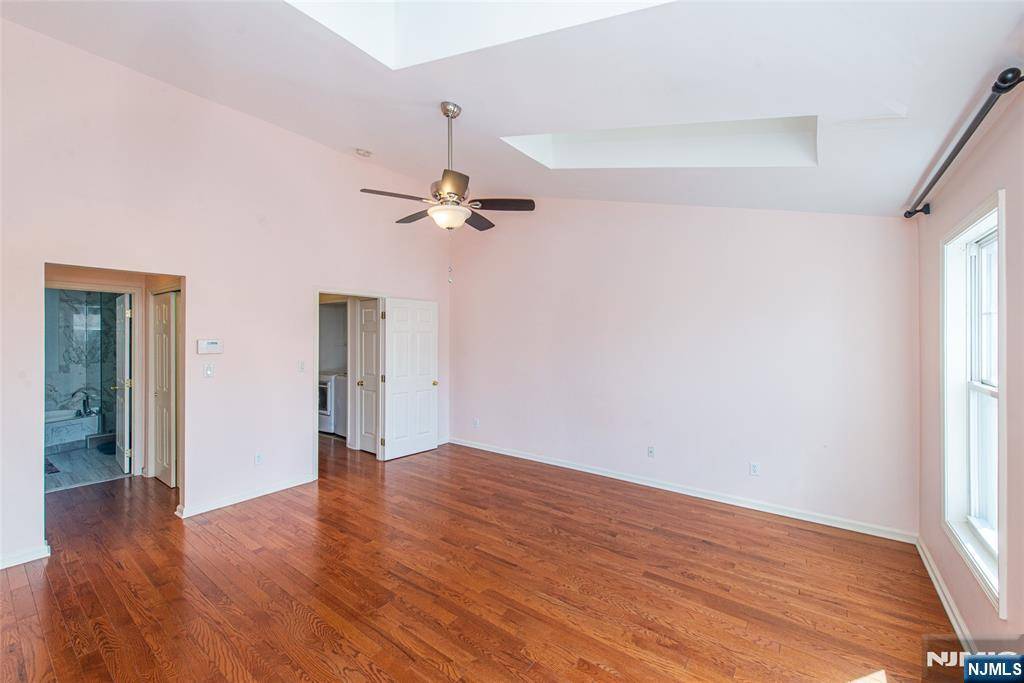 Nutley, NJ 07110,431 Hartford