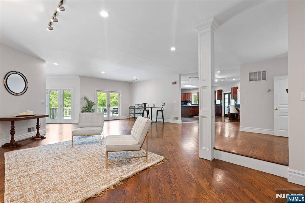 West Milford, NJ 07480,161 Otterhole RD