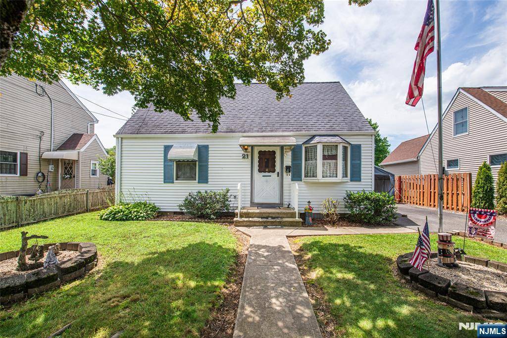 Wanaque, NJ 07420,21 Rockridge RD