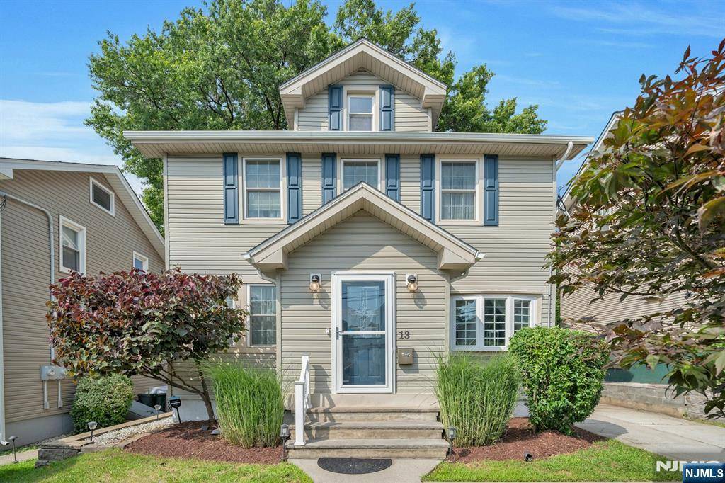 Kearny, NJ 07032,13 Magnolia AVE