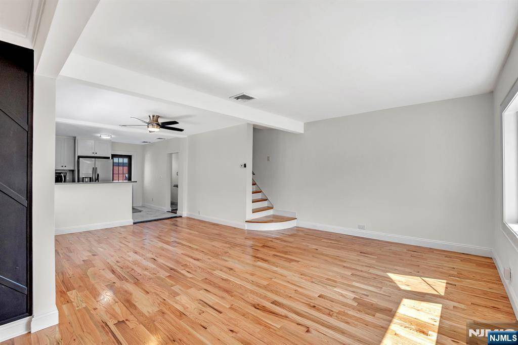 North Arlington, NJ 07031,21 William ST