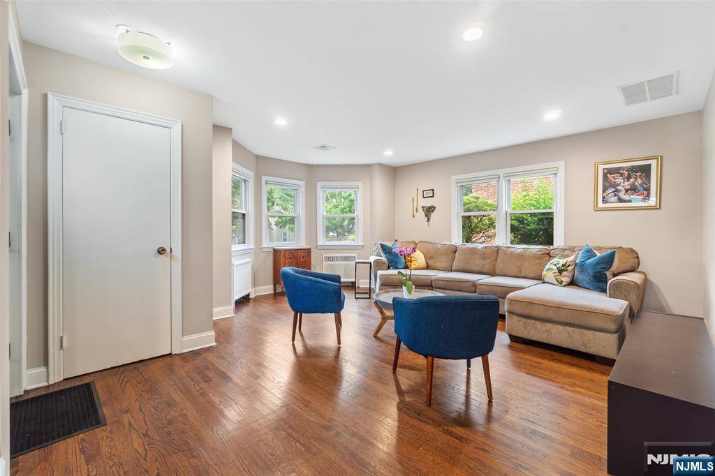 Teaneck, NJ 07666,37 Golf CT