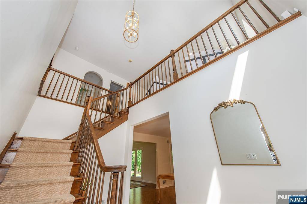 Clifton, NJ 07013,50 Edwards RD