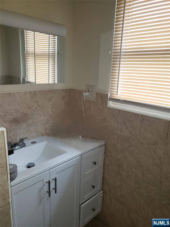 Englewood, NJ 07631,314 Levinsohn PL