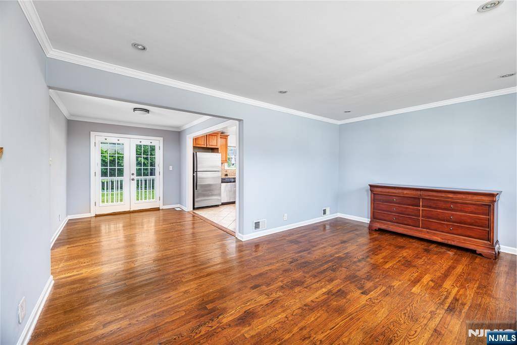 Pompton Lakes, NJ 07442,141 Cedar AVE