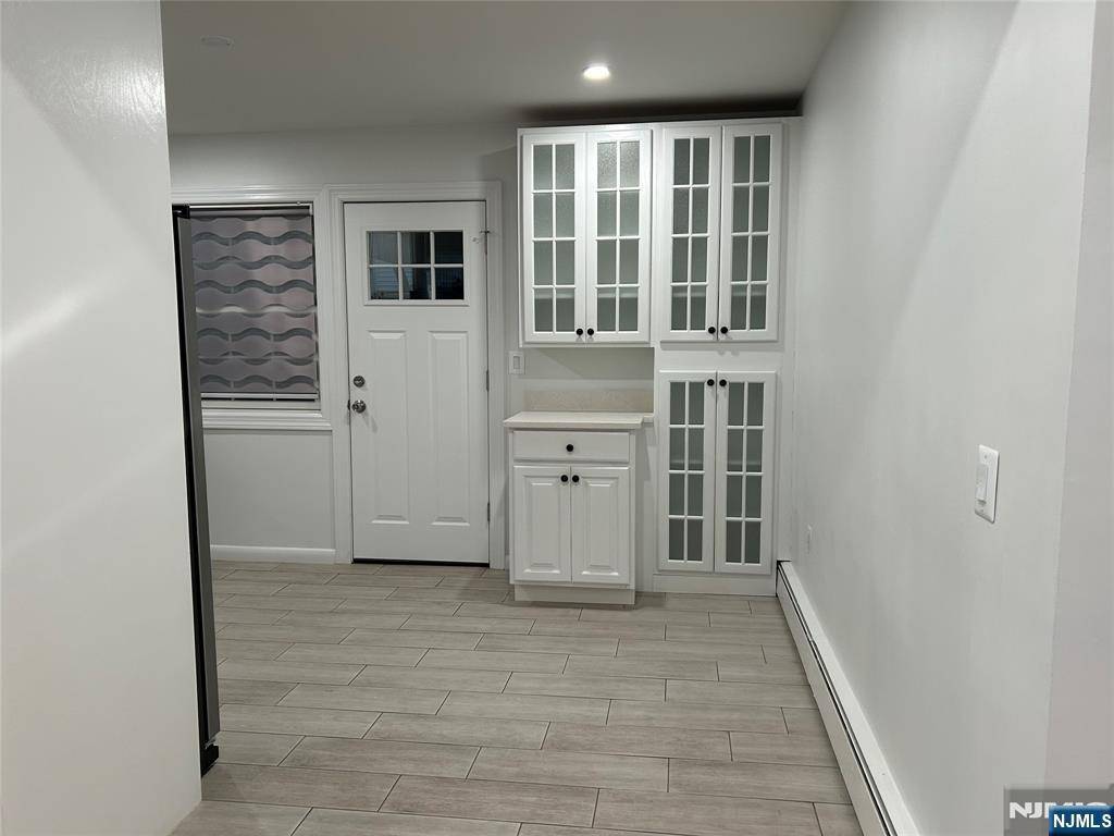 Bergenfield, NJ 07621,143 Melrose AVE #1