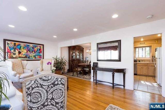 Dumont, NJ 07628,106 Pleasant ST