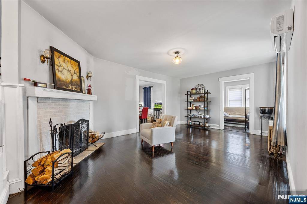 Teaneck, NJ 07666,619 Palisade AVE