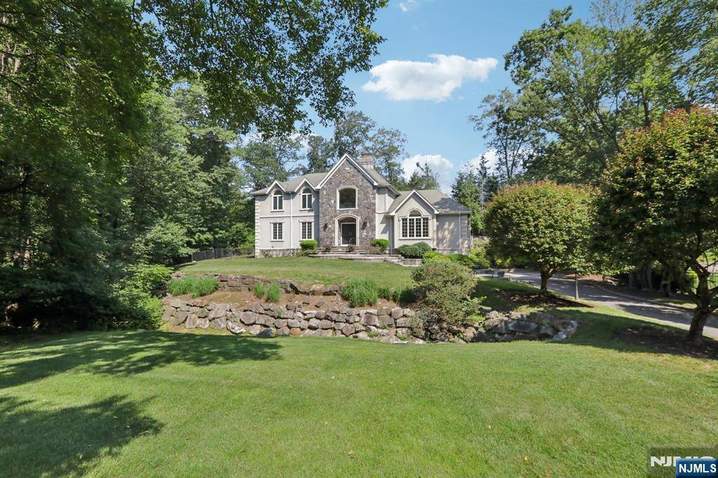 Franklin Lakes, NJ 07417,760 Smoke Hollow TRL
