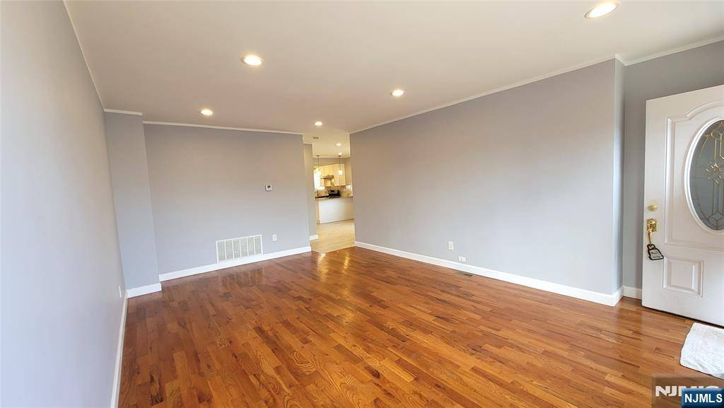 Lodi, NJ 07644,51 Westervelt PL #A