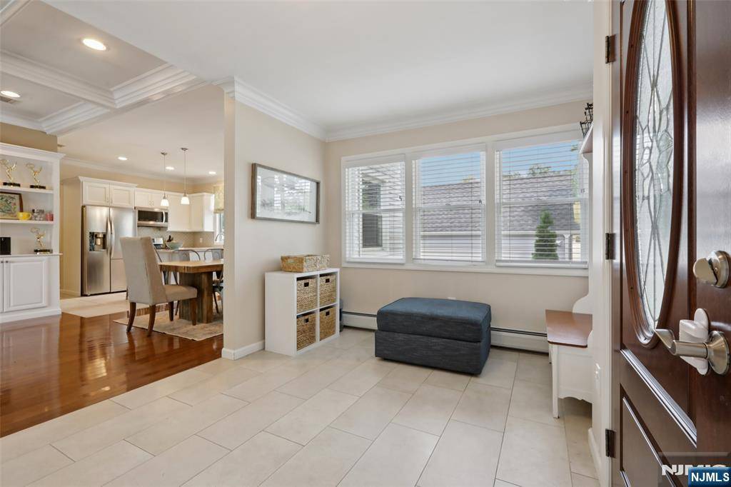 New Milford, NJ 07646,270 Hirschfeld PL