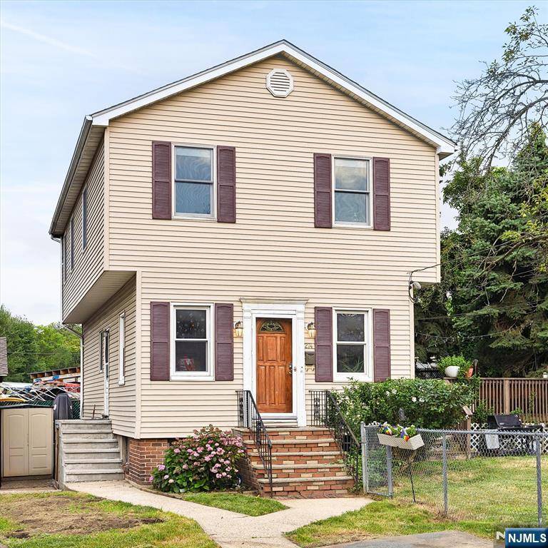Lyndhurst, NJ 07071,274 Warren ST
