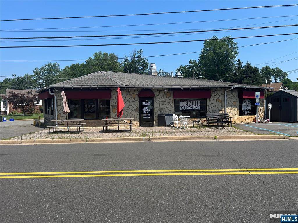 Middlesex, NJ 08846,671 Harris AVE