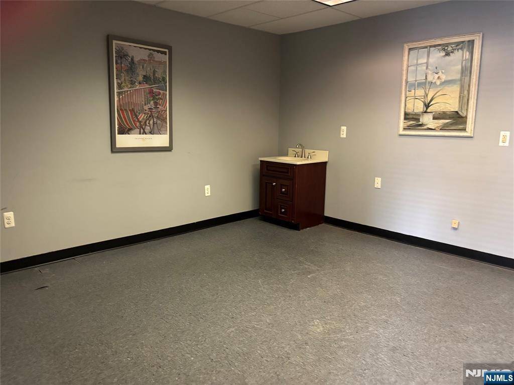 Rutherford, NJ 07070,323 Union N Union AVE #1